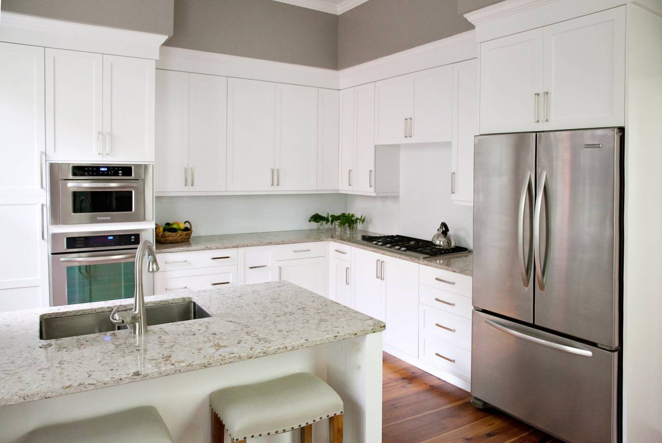 Most Popular Kitchen Cabinet Colors in 2019 | Plain ...